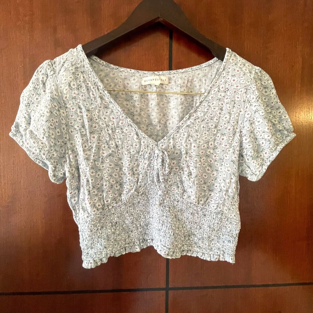 Aeropostale Blue Floral 100% Rayon Crop Top Size S Smocked Waist Tie Front - Picture 2 of 8